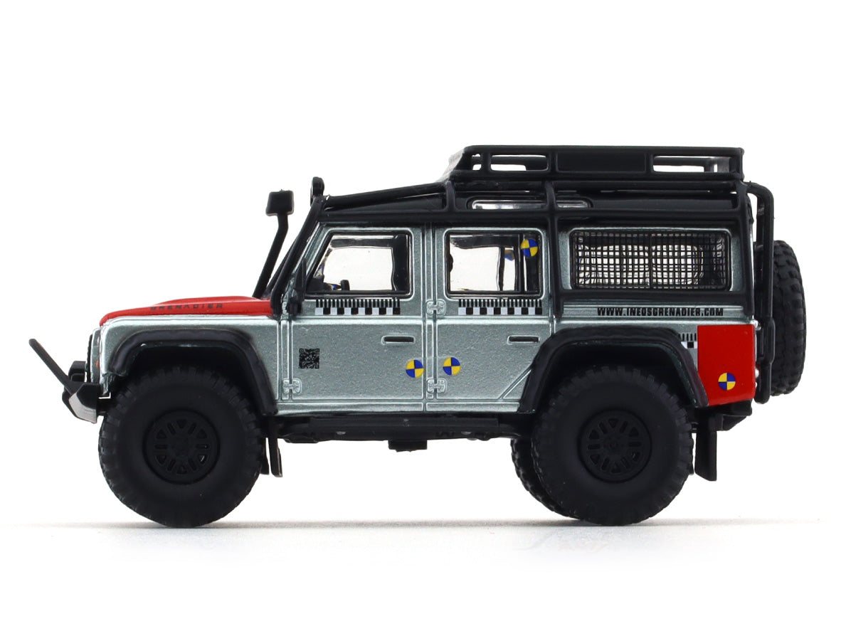 Land Rover Defender 110 Jurassic 1:64 Master diecast scale model ...