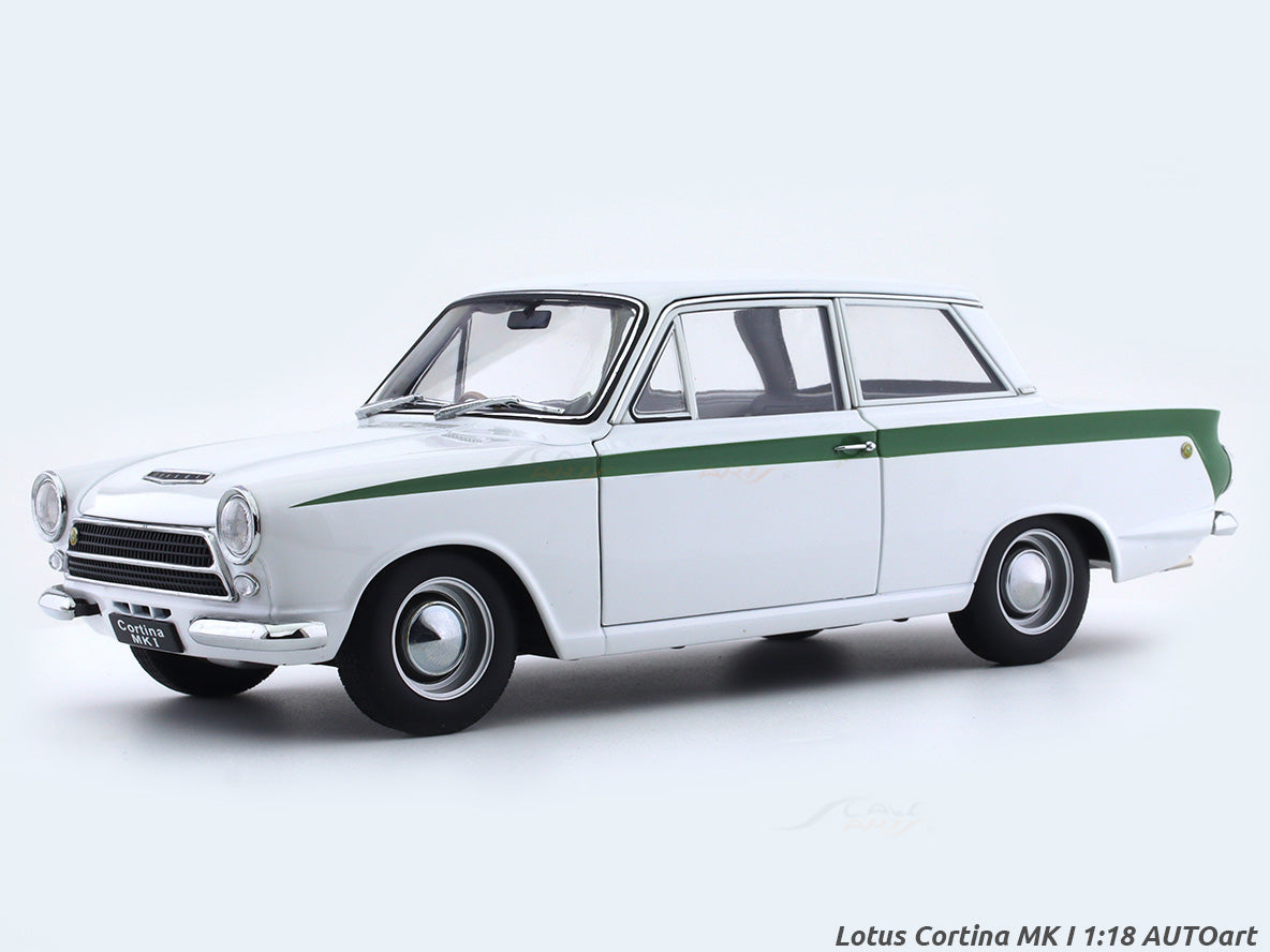 Lotus Cortina MK I 1:18 AUTOart Millennium diecast Scale Model
