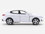 Maserati Levante White 1:33-42 RMZ City licensed pull back car scale model