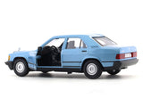 Mercedes-Benz 190E 2.6 blue 1:24 Bburago licensed diecast Scale Model car