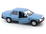 Mercedes-Benz 190E 2.6 blue 1:24 Bburago licensed diecast Scale Model car