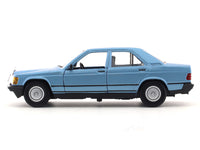 Mercedes-Benz 190E 2.6 blue 1:24 Bburago licensed diecast Scale Model car