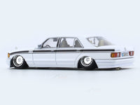 Mercedes-Benz 560SEL W126 AMG white 1:64 Master diecast scale model car collectible