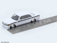 Mercedes-Benz 560SEL W126 AMG white 1:64 Master diecast scale model car collectible