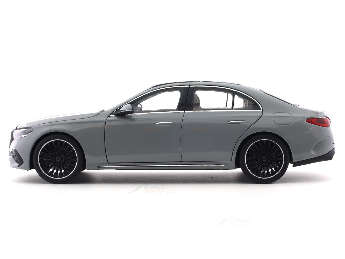 IScale Mercedes New E Class / W214 2024 – 1/18, Métal Monté, Neuve