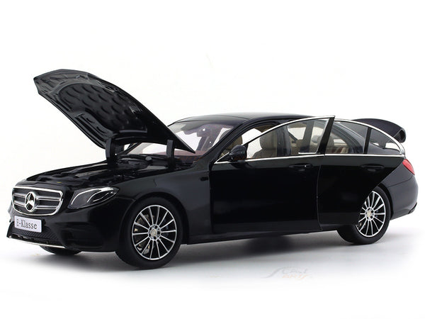 Mercedes-Benz E-Class W213 AMG Line 1:18 iScale Scale Model