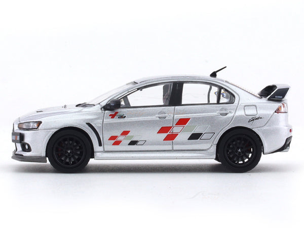 Ixo 1:43 Mitsubishi Lancer Evo V #1 Winner Rallye SanRemo 1998 Mäkinen Ixo 1:43 Mitsubishi Lancer Evo V #1 Winner Rallye SanRemo 1998 Mäkinen