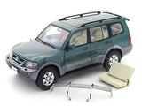 Mitsubishi Pajero V73 green 1:18 YC Model licensed diecast Scale Model collectible