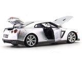 Nissan GT-R R35 silver 1:18 Bburago licensed diecast scale model car collectible