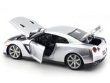 Nissan GT-R R35 silver 1:18 Bburago licensed diecast scale model car collectible