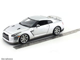 Nissan GT-R R35 silver 1:18 Bburago licensed diecast scale model car collectible