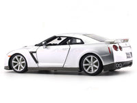 Nissan GT-R R35 silver 1:18 Bburago licensed diecast scale model car collectible