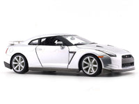 Nissan GT-R R35 silver 1:18 Bburago licensed diecast scale model car collectible