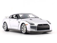 Nissan GT-R R35 silver 1:18 Bburago licensed diecast scale model car collectible