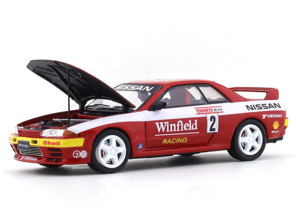 Nissan Skyline GT-R R32 #2 with figure 1:64 Time Micro diecast scale ...
