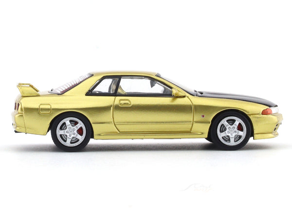 Nissan Skyline GT-R R32 golden 1:64 Time Micro diecast scale model ...