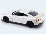 Nissan Skyline GT-R R35 White 1:24 Bburago licensed diecast Scale Model car