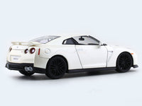 Nissan Skyline GT-R R35 White 1:24 Bburago licensed diecast Scale Model car