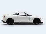 Nissan Skyline GT-R R35 White 1:24 Bburago licensed diecast Scale Model car