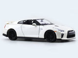 Nissan Skyline GT-R R35 White 1:24 Bburago licensed diecast Scale Model car