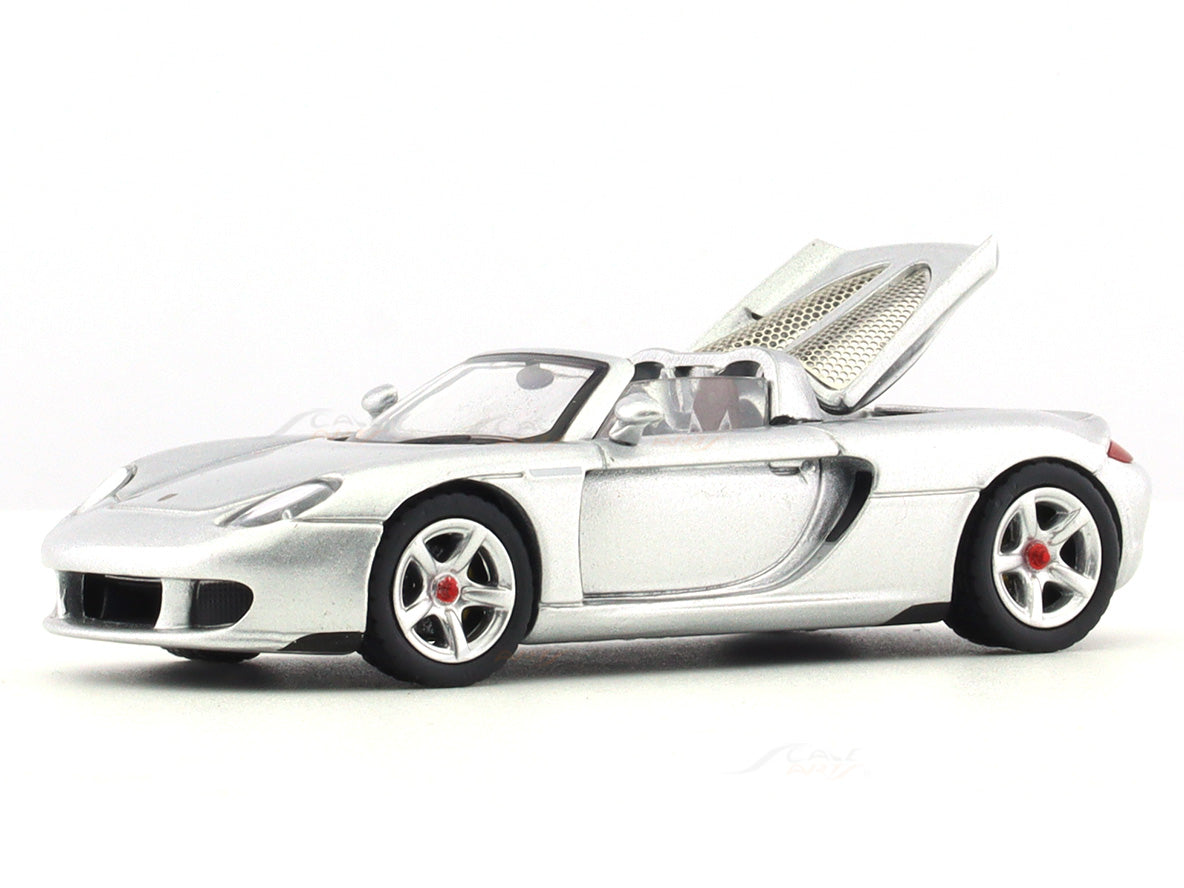 Porsche-Carrera-GT-silver-1-64