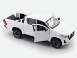 Toyota Hilux White 1:27 Maisto licensed diecast Scale Model car collectible