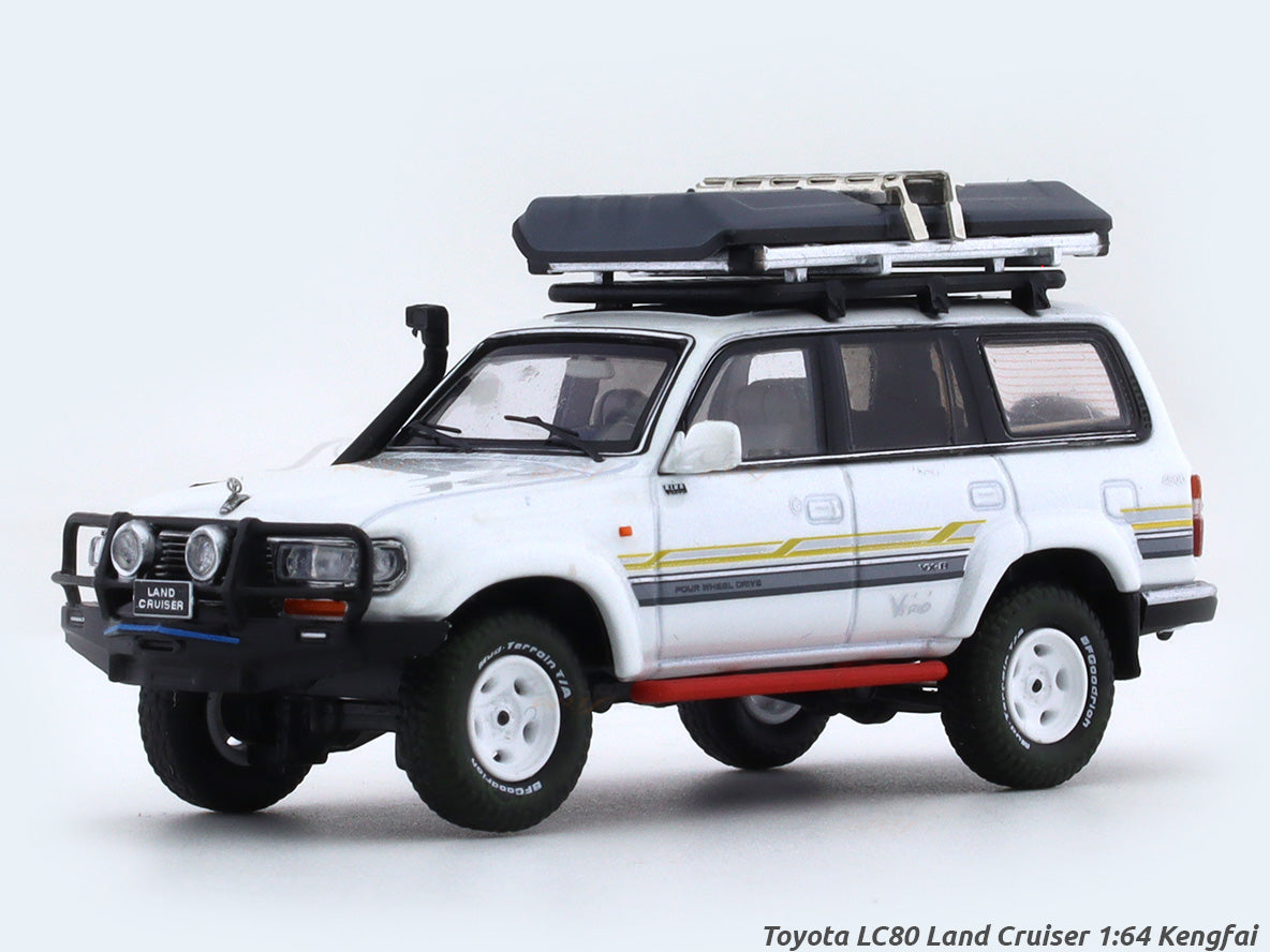 Miniature Toyota Land Cruiser LC80 1/24 – Neuf Sous Emballage