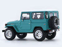 Toyota Land Cruiser FJ40 green with figure 1:64 TimeMicro diecast scale car collectible