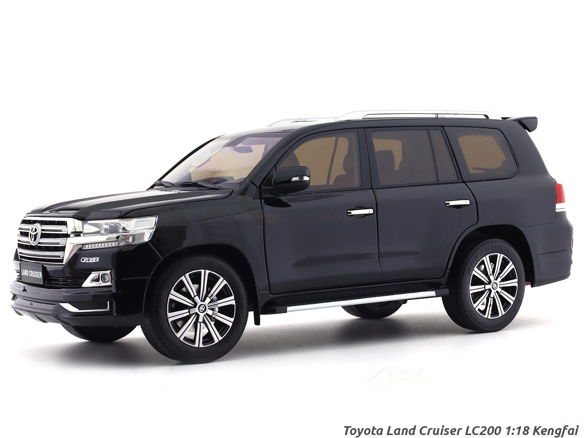 Toyota Land Cruiser LC200 Black 1:18 Kengfai diecast Scale Model