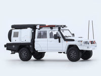 Toyota Land Cruiser LC79 Double Cab Pickup white 1:64 Autobots Model diecast scale model car