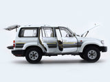 Toyota Land Cruiser LC80 white 1:18 Kengfai diecast Scale Model car