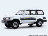 Toyota Land Cruiser LC80 white 1:18 Kengfai diecast Scale Model car