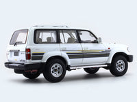 Toyota Land Cruiser LC80 white 1:18 Kengfai diecast Scale Model car