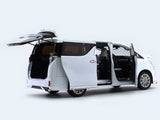 Toyota Vellfire White 1:18 Kengfai diecast Scale Model van