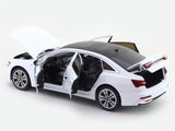 Audi A6 L White 1:18 QY Toys Licensed Diecast Scale Model | Car Replica