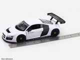 Audi R8 LMS White 1:24 Rastar licensed diecast alloy scale model car collectible