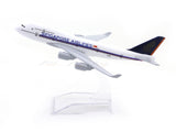 Boeing 747 Singapore Airlines 1:400 Diecast Airplane Scale Model | Collectible Aviation Replica