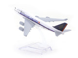 Boeing 747 Singapore Airlines 1:400 Diecast Airplane Scale Model | Collectible Aviation Replica