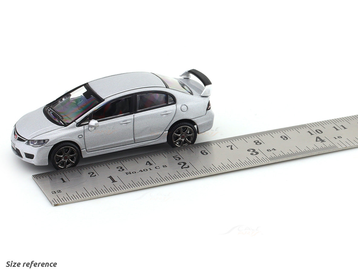Honda Civic Type R FD2 Silver 1:64 DCT diecast scale model car