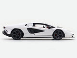 Lamborghini Countach LPI 800-4 white 1:24 Bburago with Acrylic Case Licensed Diecast Scale Model Car Collectible