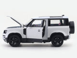 Land Rover Defender 90 white 1:24 Welly Licensed Diecast Scale Model Car Collectible