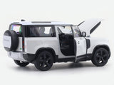 Land Rover Defender 90 white 1:24 Welly Licensed Diecast Scale Model Car Collectible