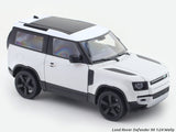 Land Rover Defender 90 white 1:24 Welly Licensed Diecast Scale Model Car Collectible