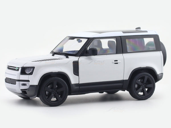 Land Rover Defender 90 1:24 Welly licensed diecast scale model car collectible