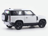 Land Rover Defender 90 white 1:24 Welly Licensed Diecast Scale Model Car Collectible