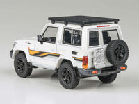 PreOrder : 2023 Toyota Land Cruiser LC71 White Anniversary Edition 1:64 Para64 diecast scale model car