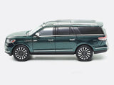 Lincoln Navigator Green 1:64 Shadow Pro diecast scale model miniature car collectible