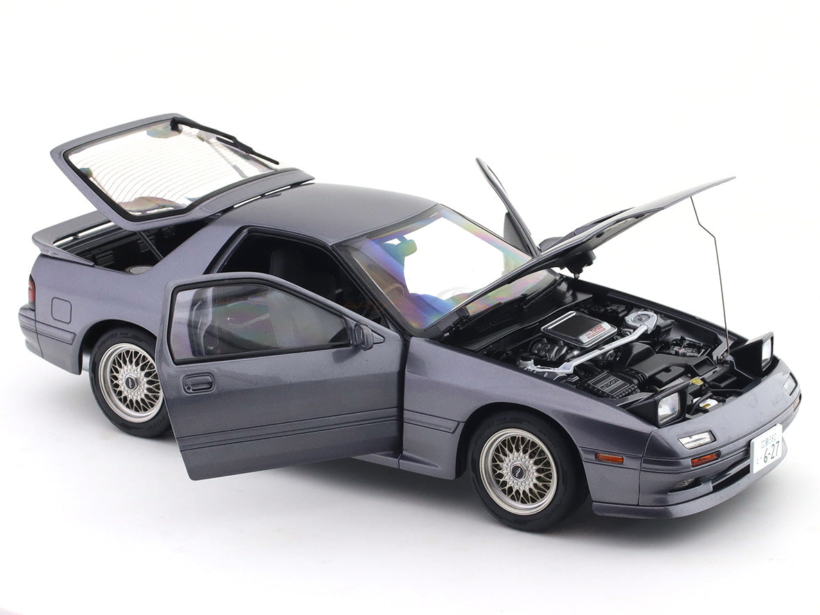 Mazda Savanna RX-7 Infini FC3S 1:18 licensed diecast Scale Model