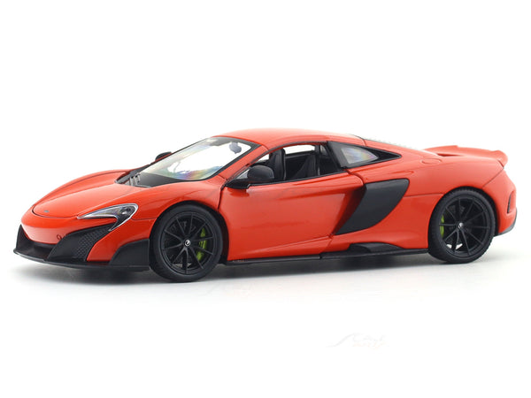 McLaren 675LT 1:24 Welly licensed diecast scale model car collectible