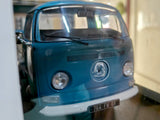 Broken Front Spare wheel : 1968 Volkswagen T2 Pick Up Blue 1:18 Solido licensed diecast scale model